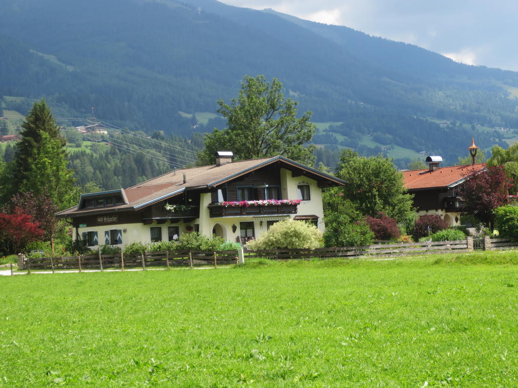 Gaestehaus Scharler Neukirchen am Grossvenediger Exterior photo